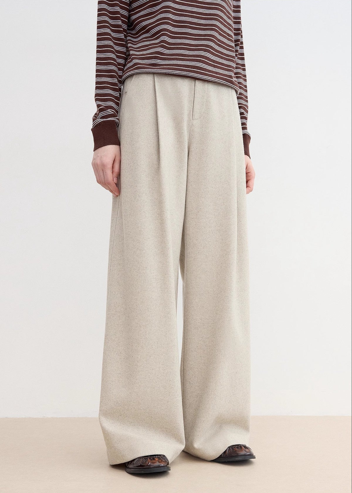 "Leisure Moments" classic low-waisted loose casual straight pants exquisite fashion sense casual pants for women-4