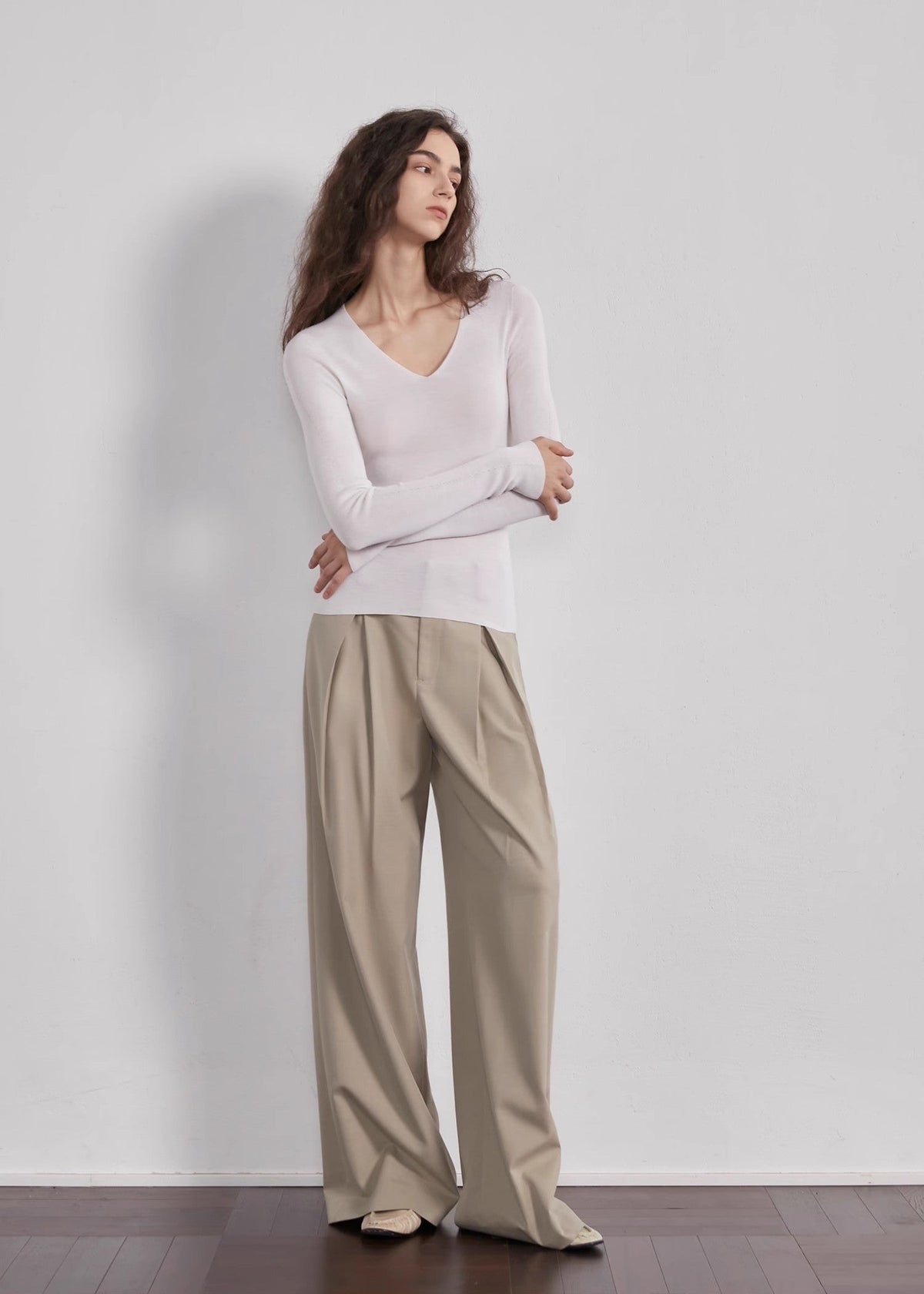 “Street Sketch”Fine-Spun Wool Fashion, Waistless Pleated Loose-Fitting Straight-Leg and Wide-Leg Casual Trousers for Women-1