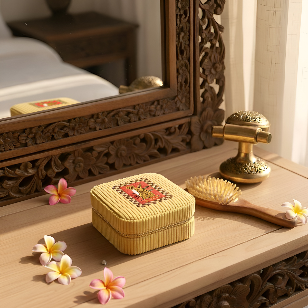 Yellow Cat Jewellery Box-2