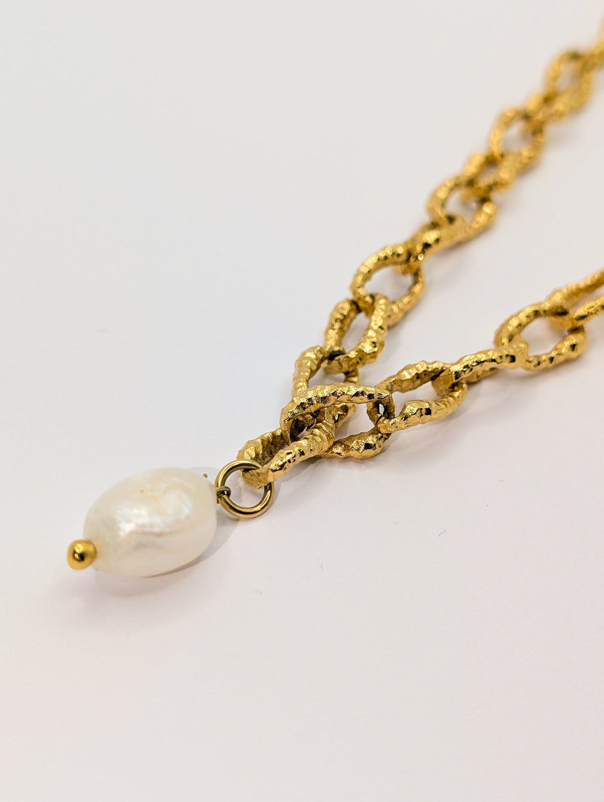 Gold Sandy Textured Chunky Chain Pearl Pendant Necklace-0