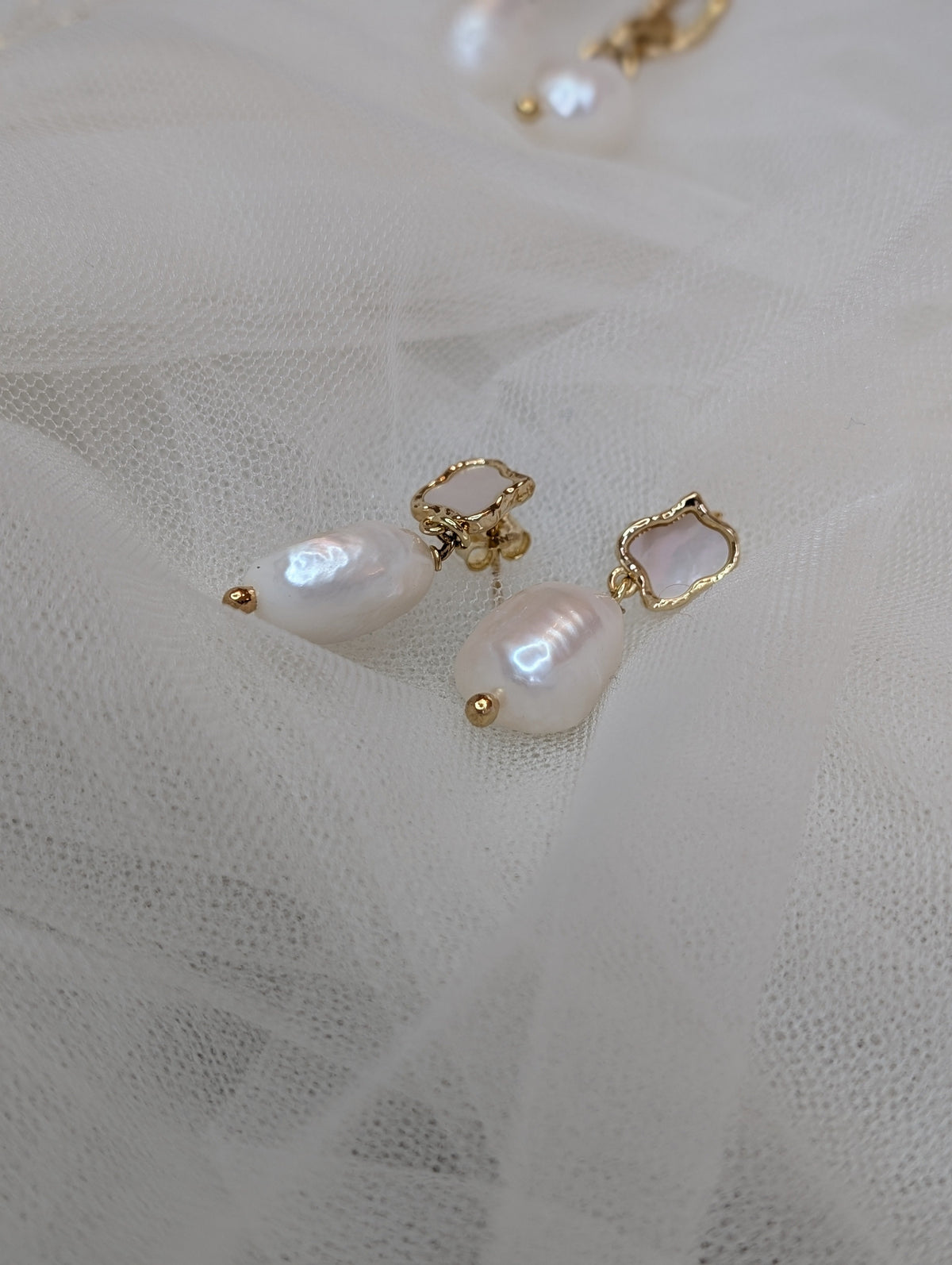 Gold Shelly Textured Mother of Pearl Drop Earrings-2