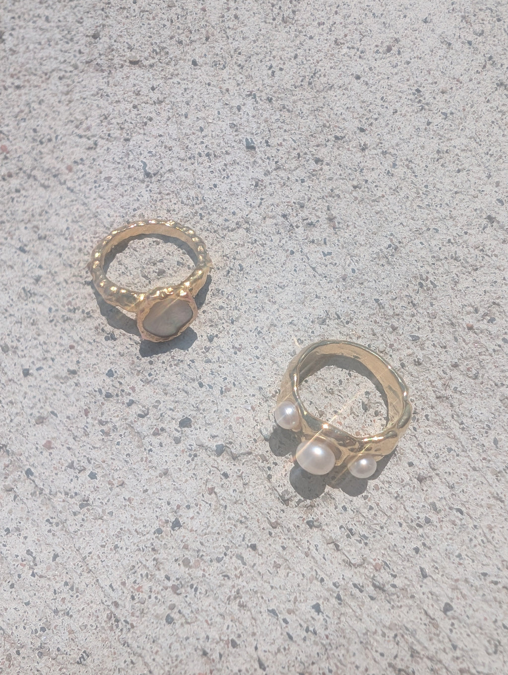 Gold Shelly Mother of Pearl Textured Bezel Ring-4