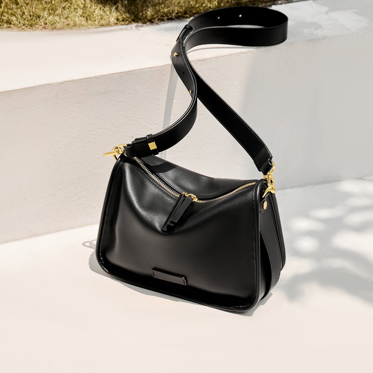 Classic Julie Leather Slouch Shoulder Bag-4